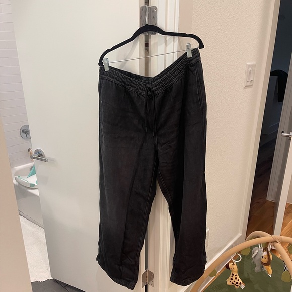 NWT H&M Denim pull on pants in black - Picture 5 of 6